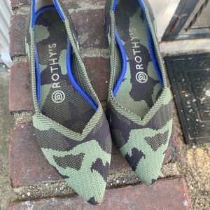 rothys camo point flats